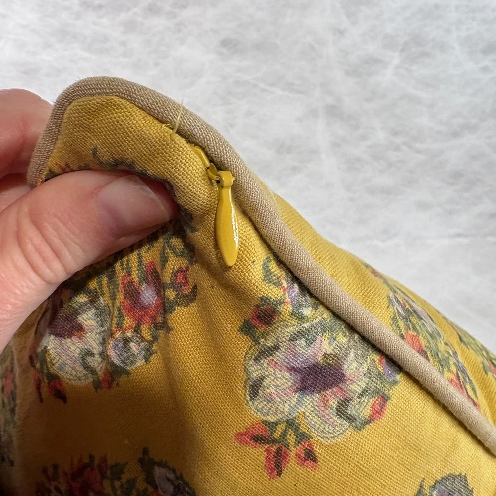 Pottery Barn Yellow Floral Medallion Decorative Throw Pillow Cotton Linen India‎